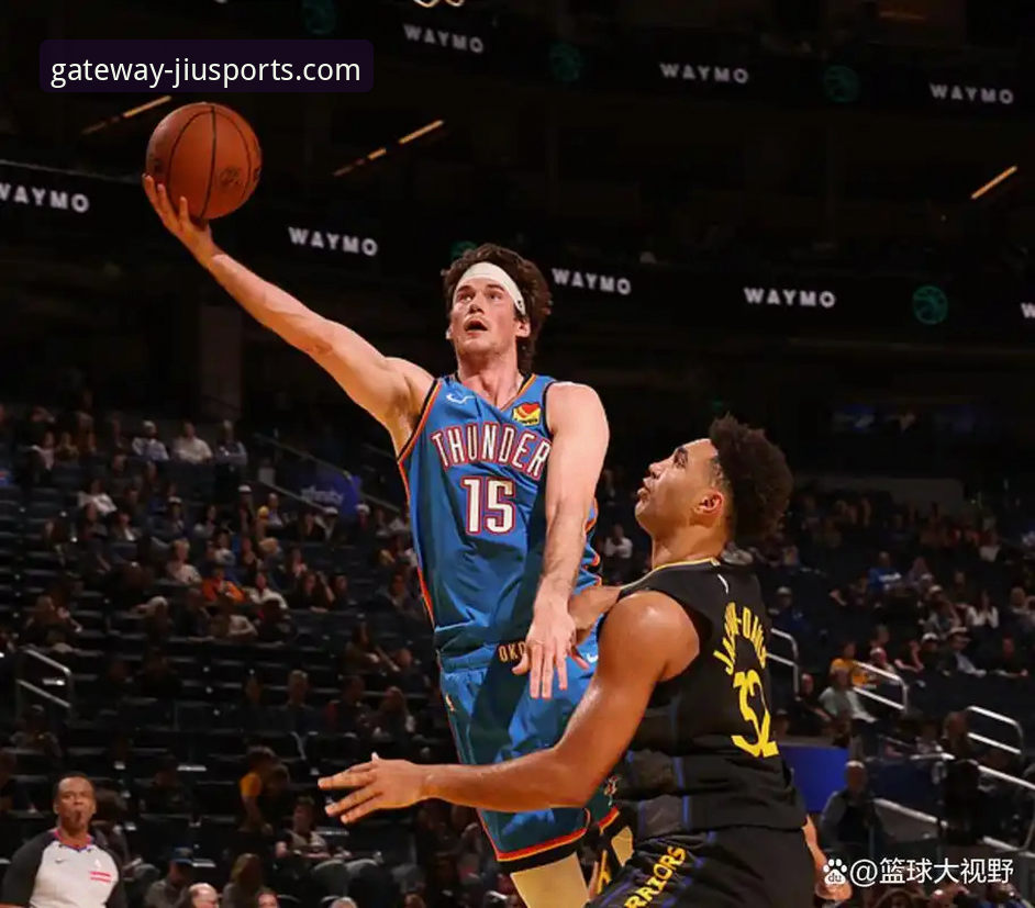 九体育官网中国官方网站 亚历山大加时赛统治力详解:雷霆险胜活塞背后的战术博弈